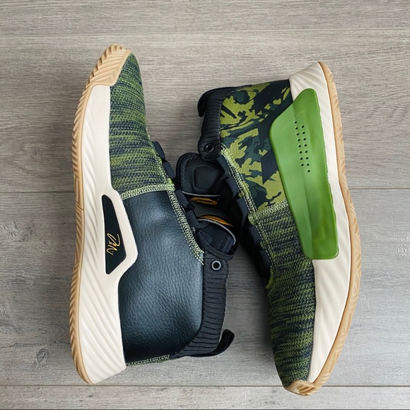 NWT Adidas Dame 5 Mens Shoes - Picture 6 of 9